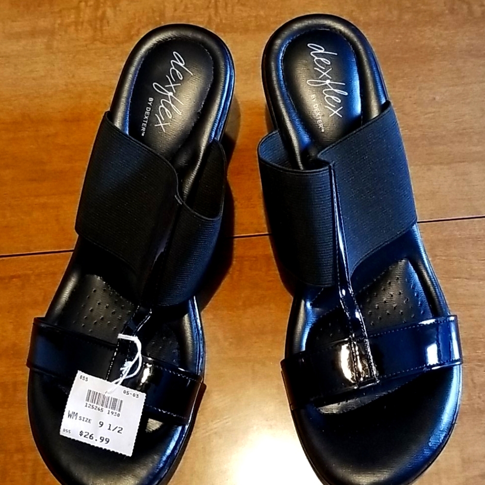Dexflex Comfort NWT Sandals